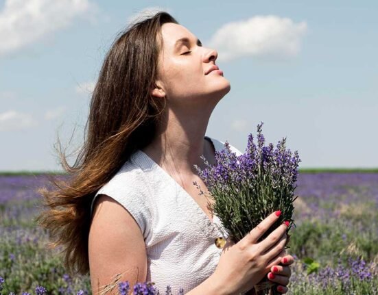 scent-and-sensibility-how-smell-influence-emotions-and-behavior