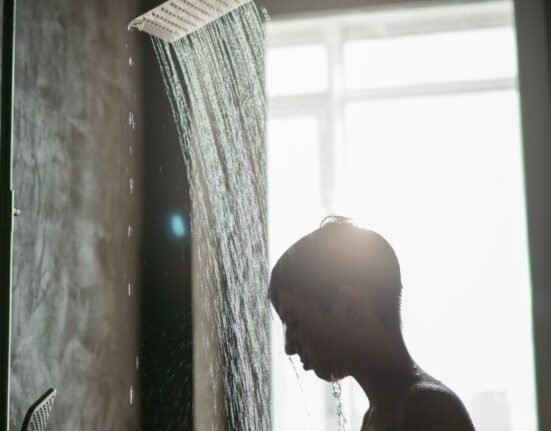 the-mental-health-benefits-of-cold-showers