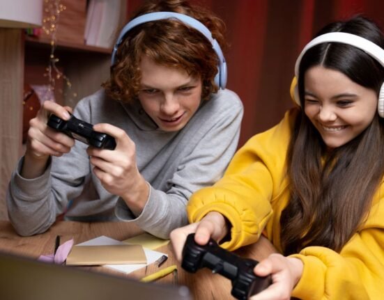 6-ways-online-games-help-to-improve-your-mental-health