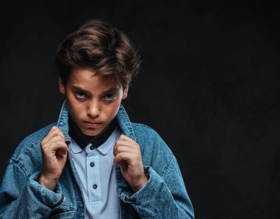 study-reveals-adolescent-boys-aggression-linked-to-perceived-threats-to-masculinity