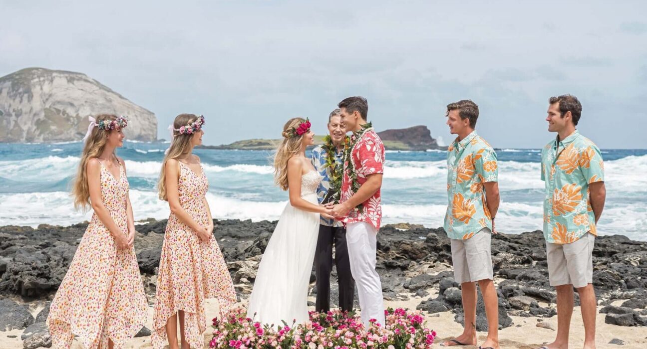 what-dress-should-i-wear-to-a-hawaiian-wedding