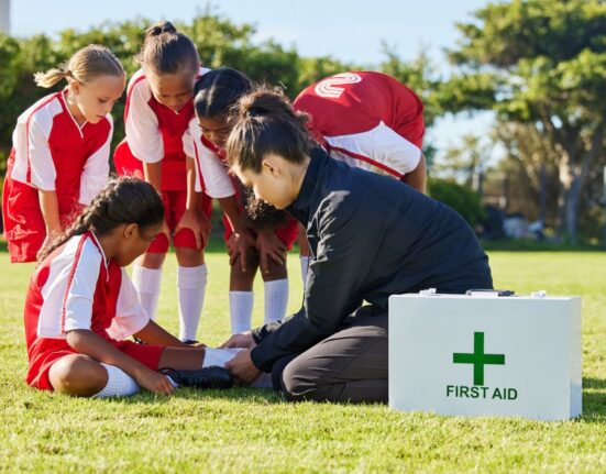 how-first-aid-certification-contributes-to-school-safety-initiatives